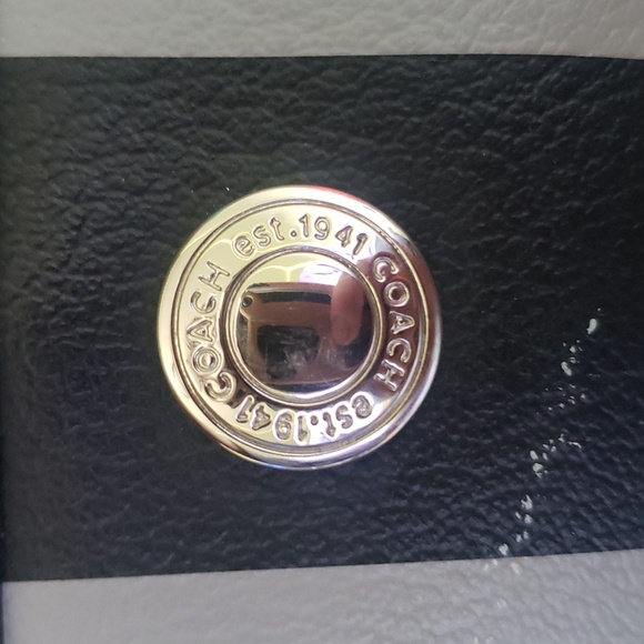 Coach diaper bag - Picture 2 of 6